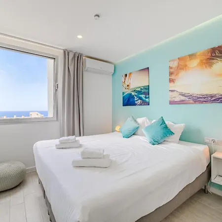 Blue Gold Escape - Ocean View, Airco, Heated Pool شقة