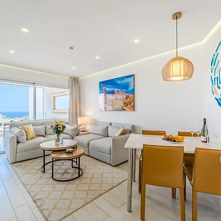 Apartment Blue Gold Escape In Ocean Garden *